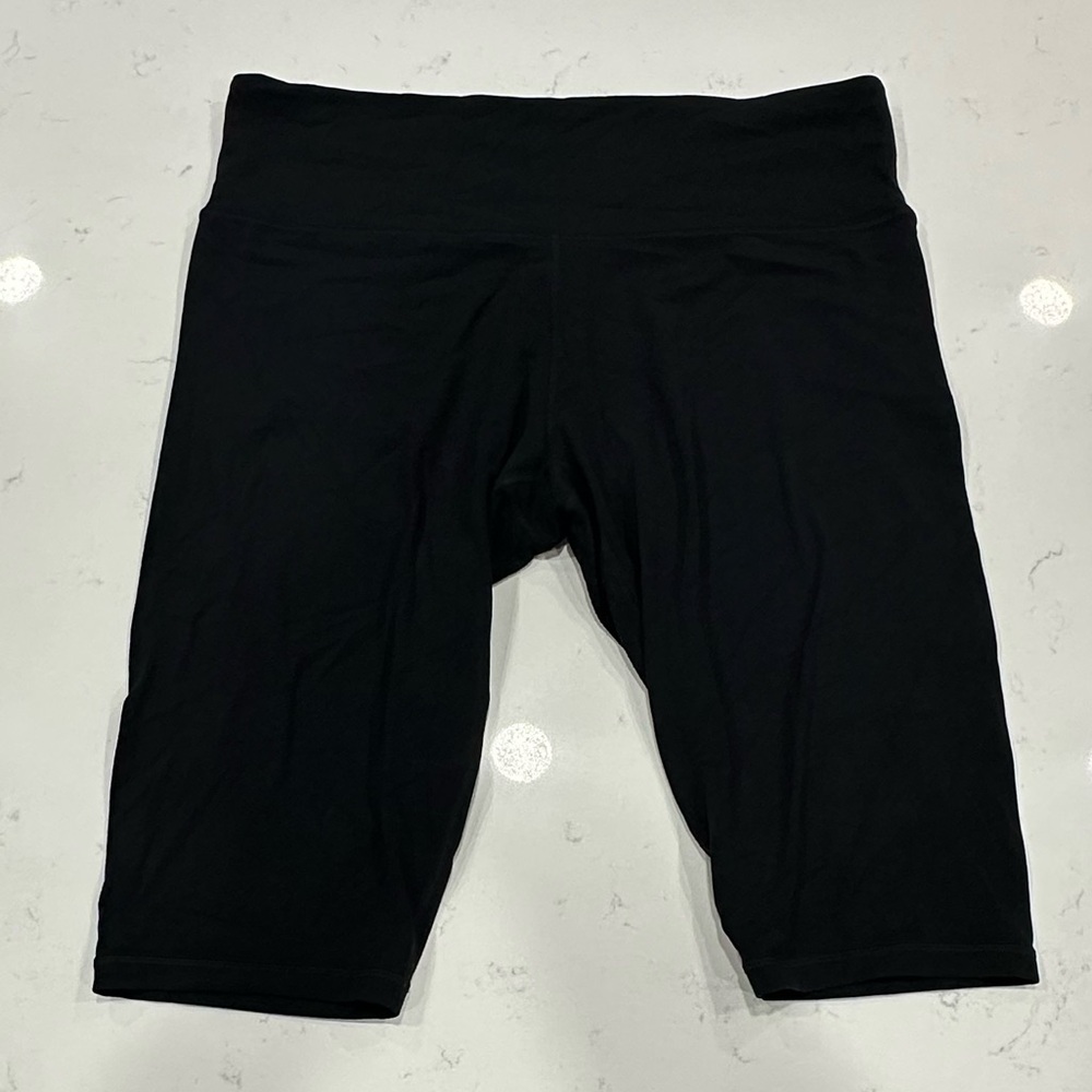 Athleta Elation Crop Yoga Pant